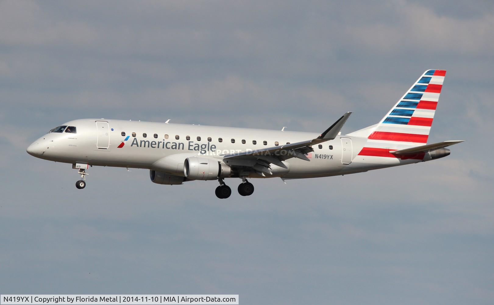 N419YX, 2013 Embraer 175LR (ERJ-170-200LR) C/N 17000384, American Eagle