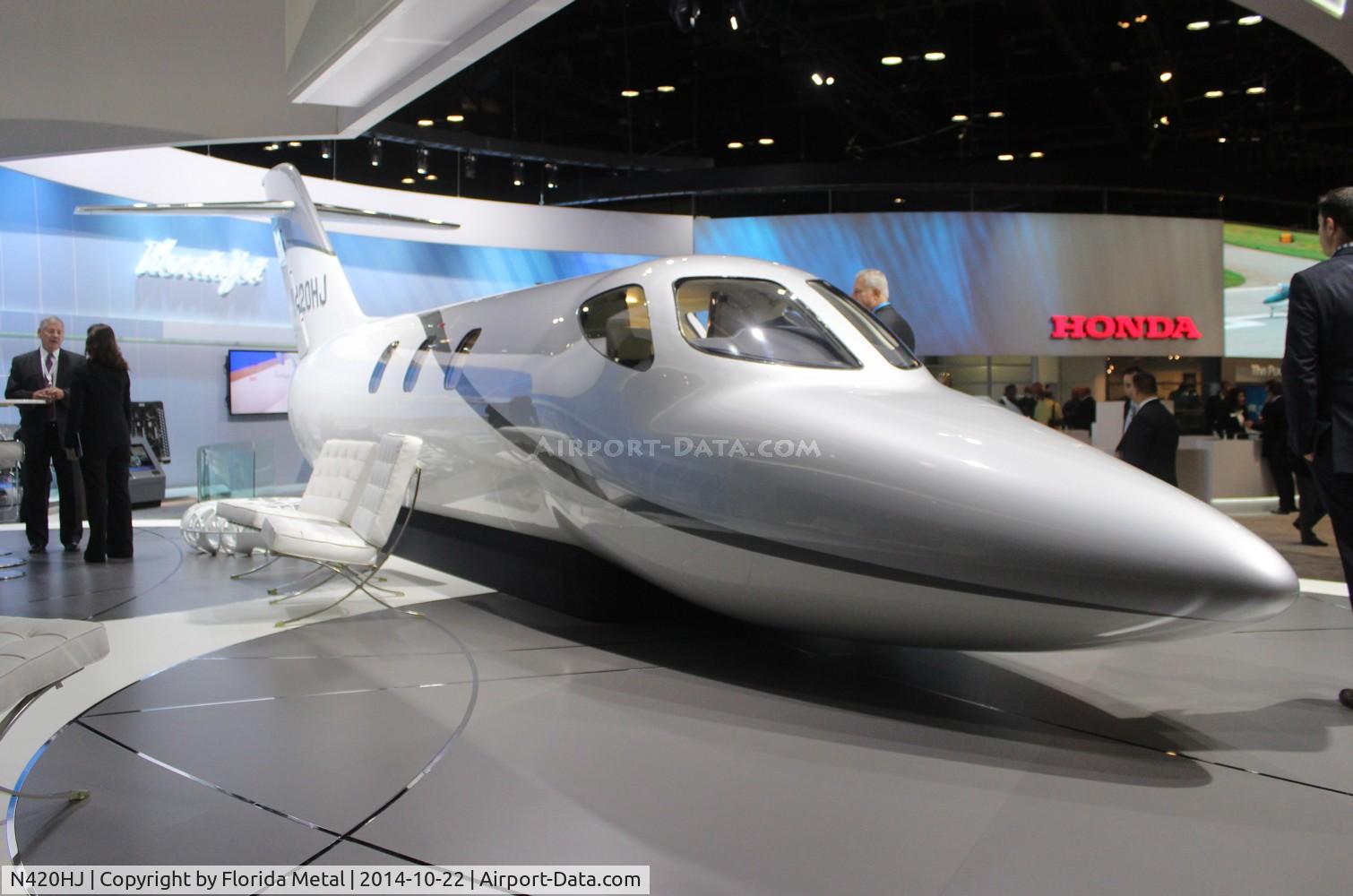 N420HJ, 2010 Honda HA-420 HondaJet C/N 42000001, Honda Jet at NBAA
