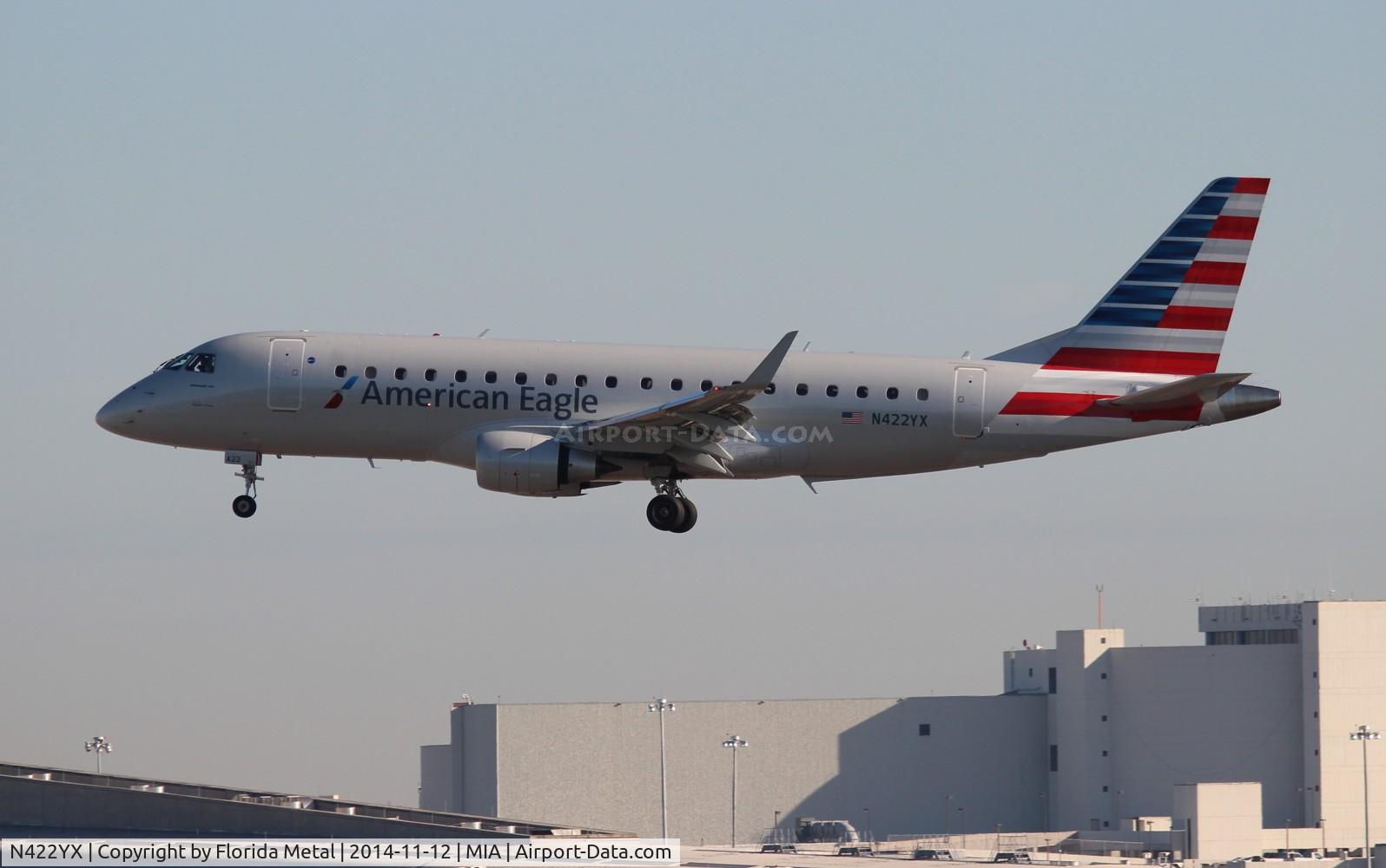N422YX, 2014 Embraer 175LR (ERJ-170-200LR) C/N 17000387, American Eagle