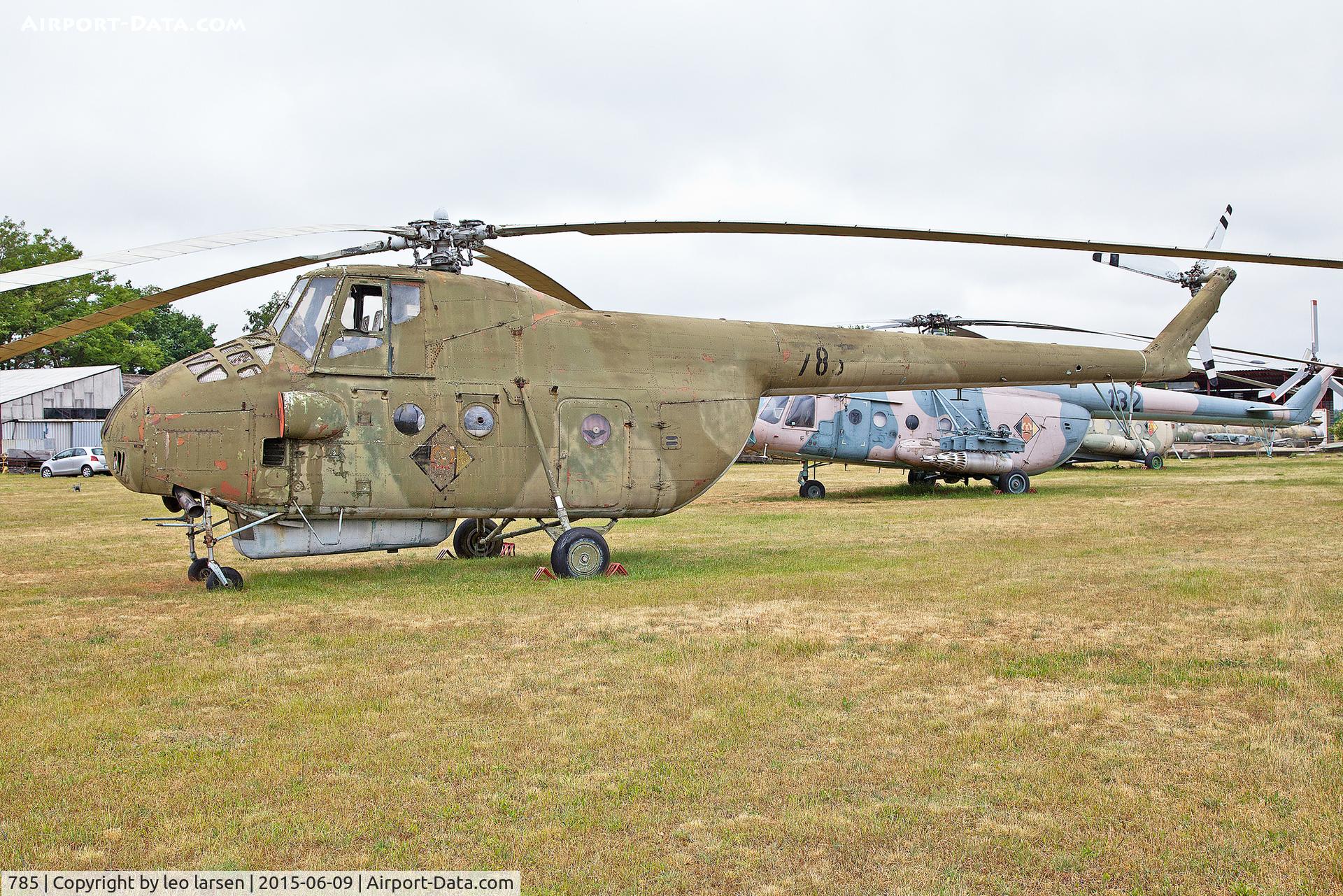 785, 1957 Mil Mi-4 C/N 02 51, Flugplatzmuseum 9.6.15
