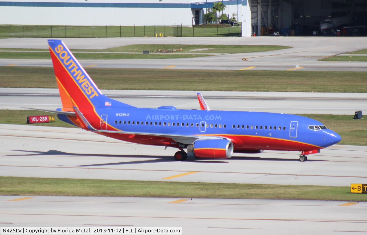 N425LV, 2002 Boeing 737-7H4 C/N 29829, Southwest