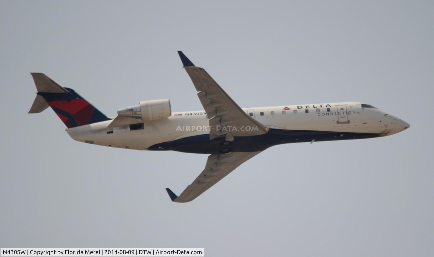 N430SW, 2001 Bombardier CRJ-200LR (CL-600-2B19) C/N 7523, Skywest CRJ-200