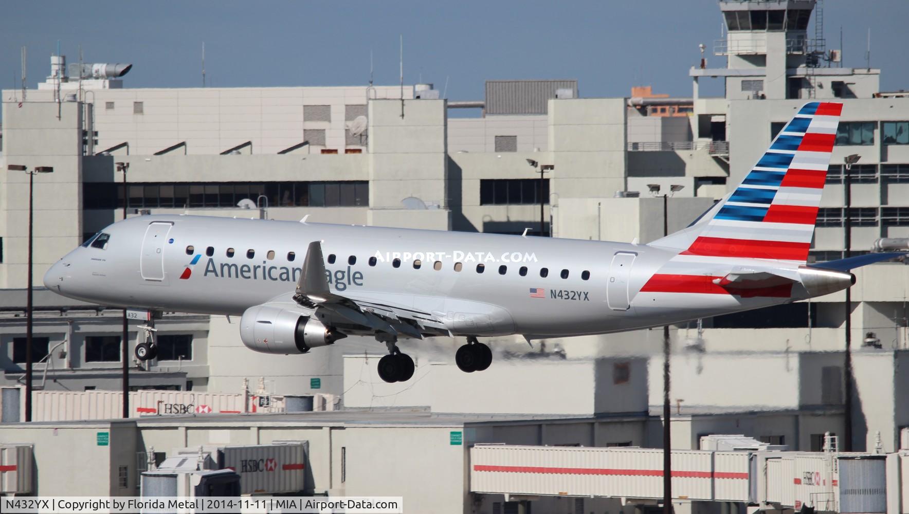N432YX, 2014 Embraer 175LR (ERJ-170-200LR) C/N 17000415, American Eagle
