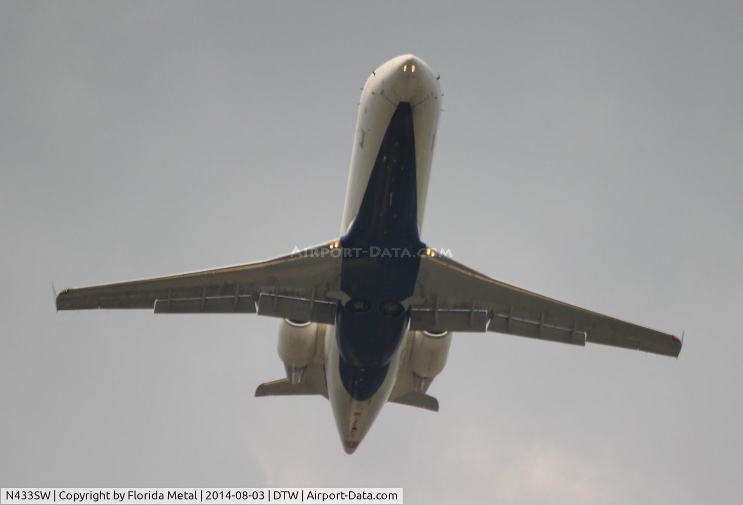 N433SW, 2001 Bombardier CRJ-200LR (CL-600-2B19) C/N 7550, Sky West