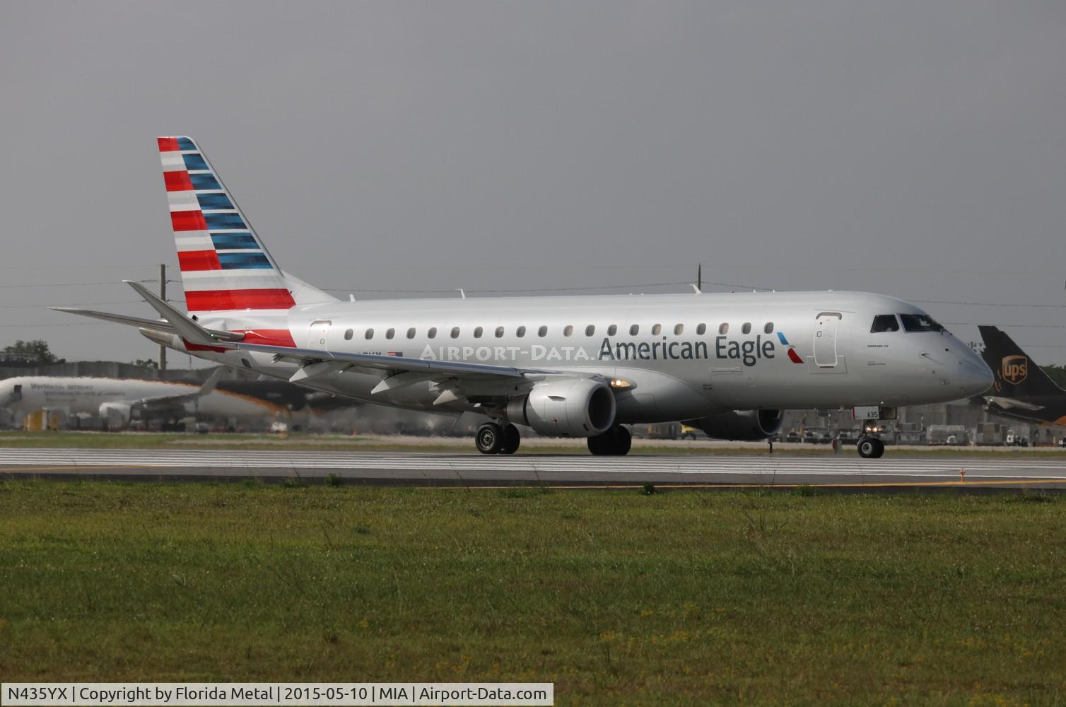 N435YX, 2014 Embraer 175LR (ERJ-170-200LR) C/N 17000423, American Eagle