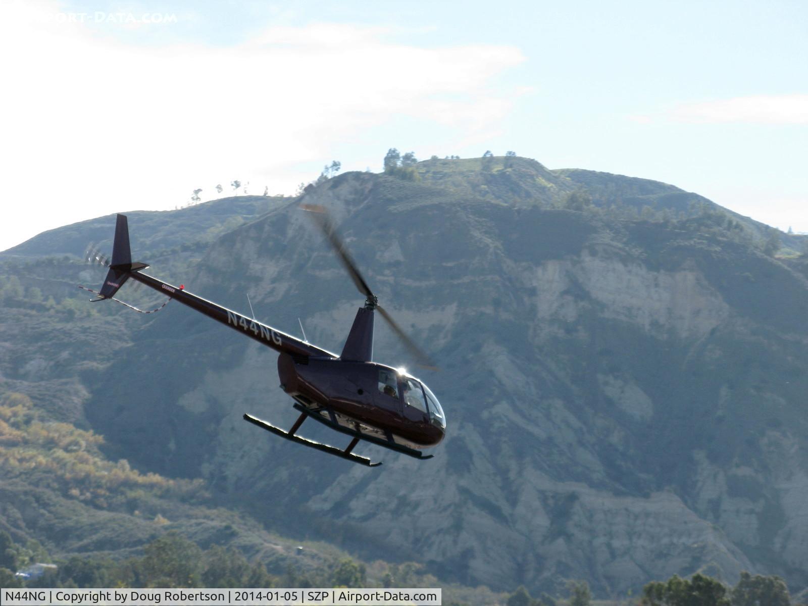 N44NG, 2001 Robinson R44 Clipper C/N 1078, 2001 Robinson R44 CLIPPER, Lycoming O-540-F1B5 260 Hp derated, pop-out floats, departure from SZP Heli-pad by river route