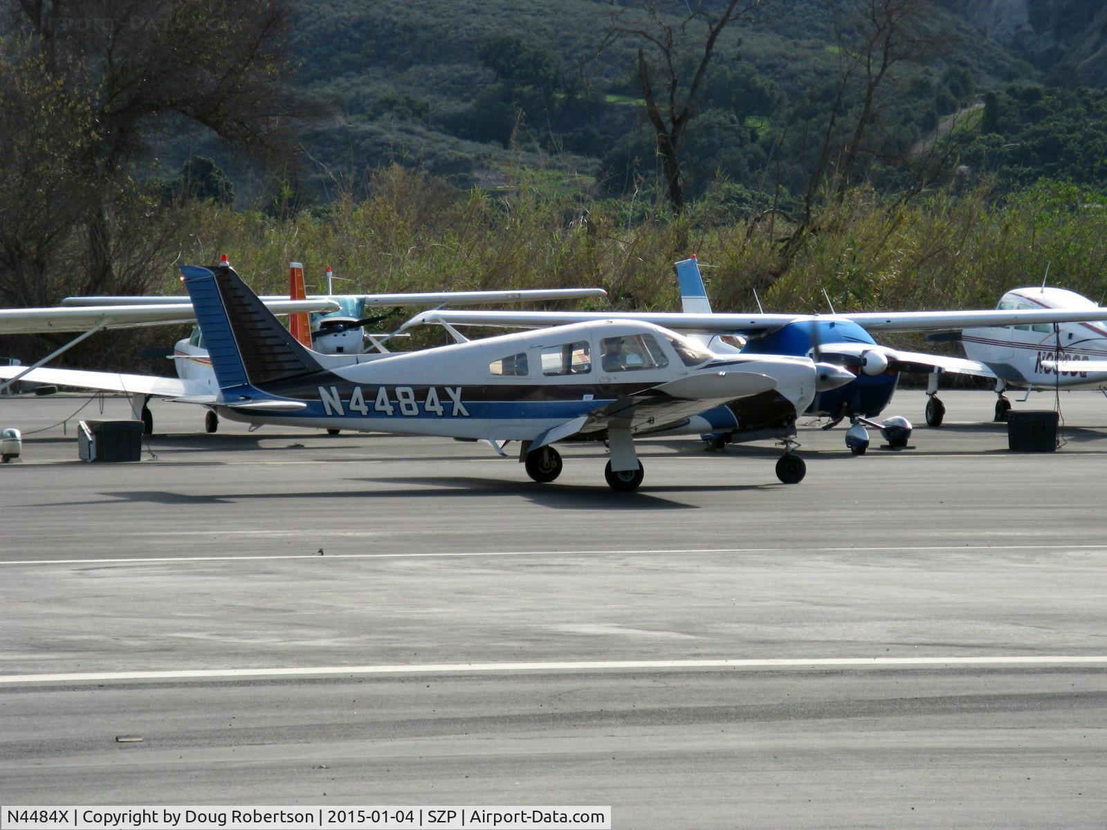 N4484X, 1975 Piper PA-28R-200 Cherokee Arrow II C/N 28R-7635056, 1975 Piper PA-28R-200B ARROW II, Lycoming IO-360-C1C 200 Hp, taxi