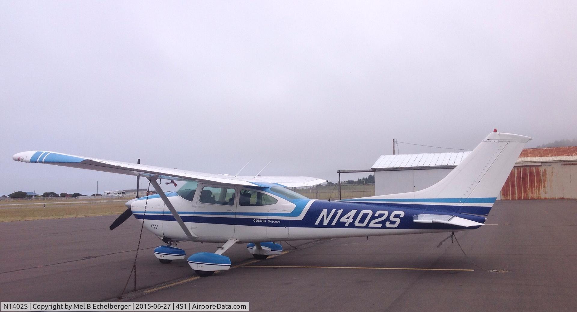 N1402S, 1976 Cessna 182P Skylane C/N 18264962, Nice sunny day on the south coast of Oregon