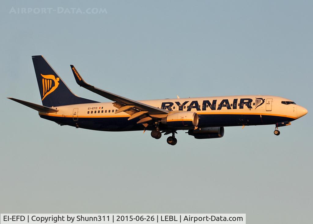 EI-EFD, 2009 Boeing 737-8AS C/N 35011, Landing rwy 25R
