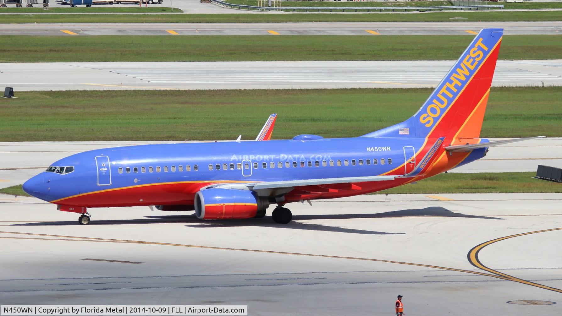 N450WN, 2004 Boeing 737-7H4 C/N 32470, Southwest