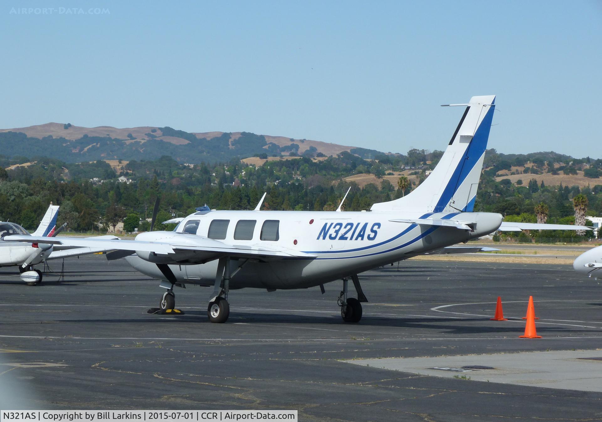 N321AS, 1976 Smith Aerostar 601P C/N 61P-0358-111, Visitor
