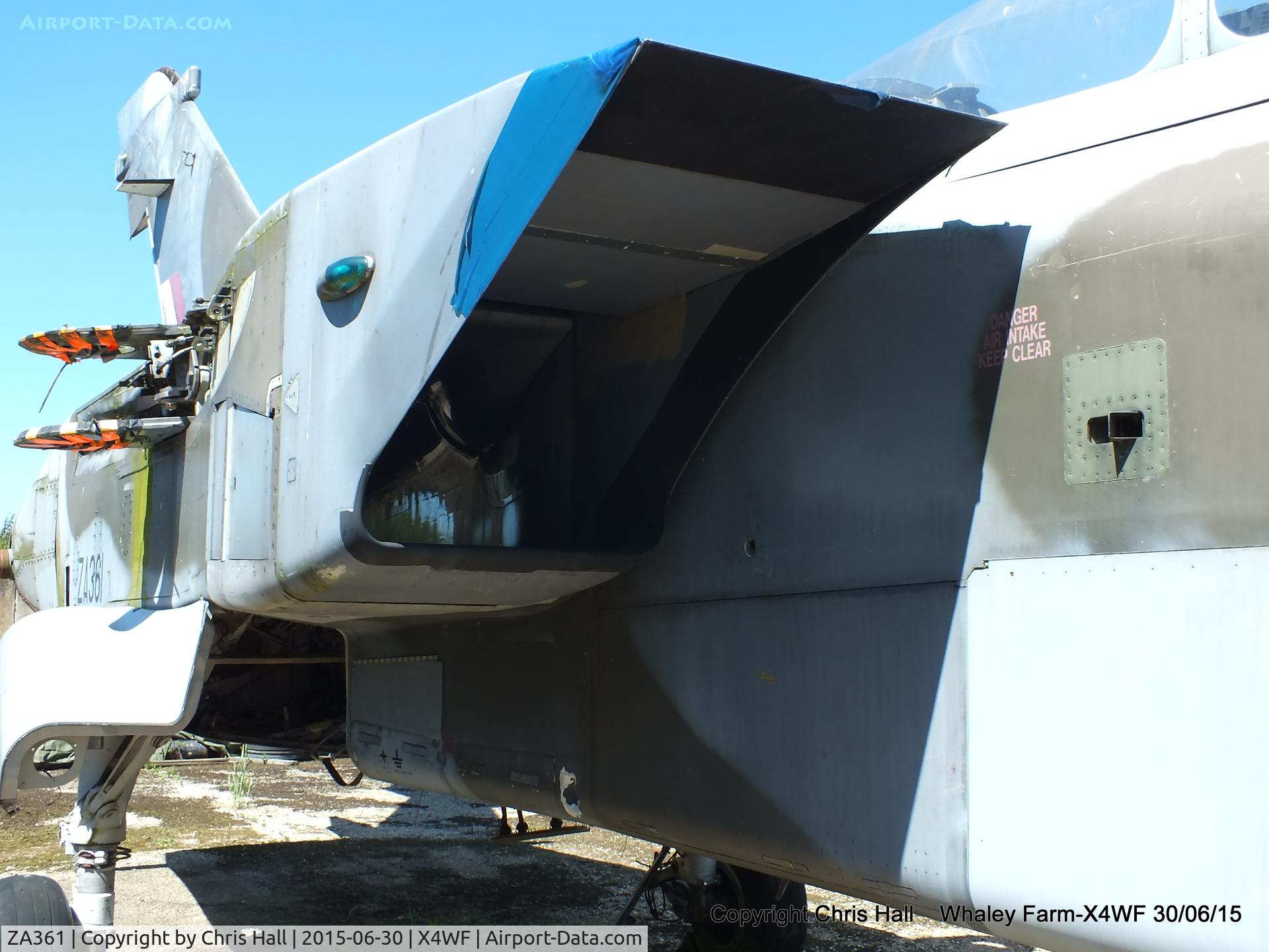 ZA361, 1981 Panavia Tornado GR.1 C/N 042/BS011/3022, Panavia Tornado GR.1 ZA361 stored on a farm a few miles south of RAF Coningsby