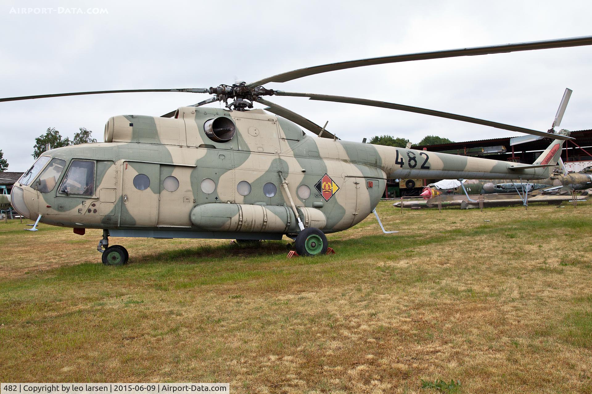482, 1984 Mil Mi-9 C/N 340001, Flugplatzmuseum Cottbus 9.6.15