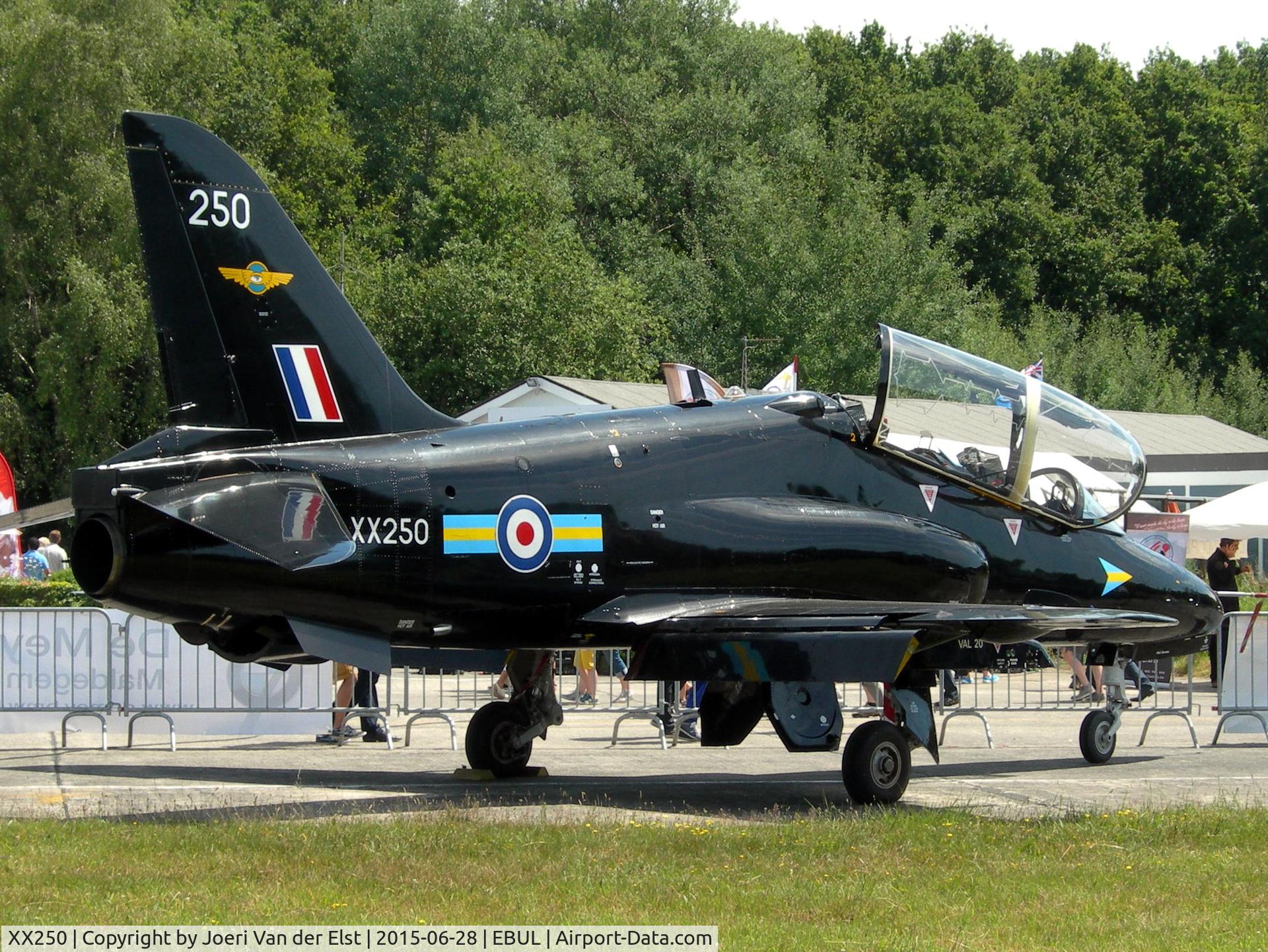 XX250, 1978 Hawker Siddeley Hawk T.1 C/N 086/312086, Ursel Avia 2015