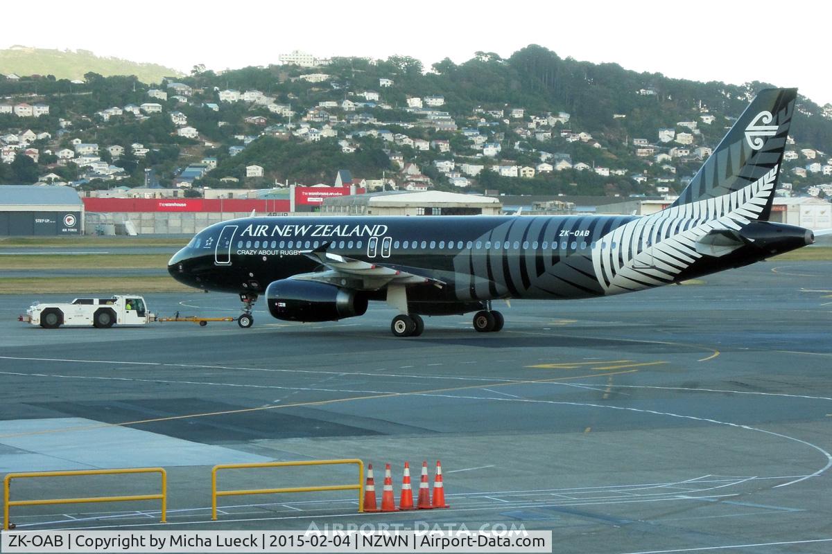 ZK-OAB, 2010 Airbus A320-232 C/N 4553, At Wellington