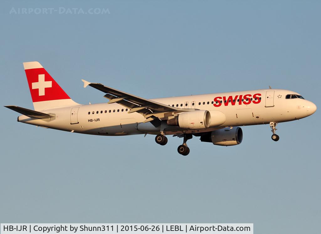 HB-IJR, 1997 Airbus A320-214 C/N 0703, Landing rwy 25R with new titles police