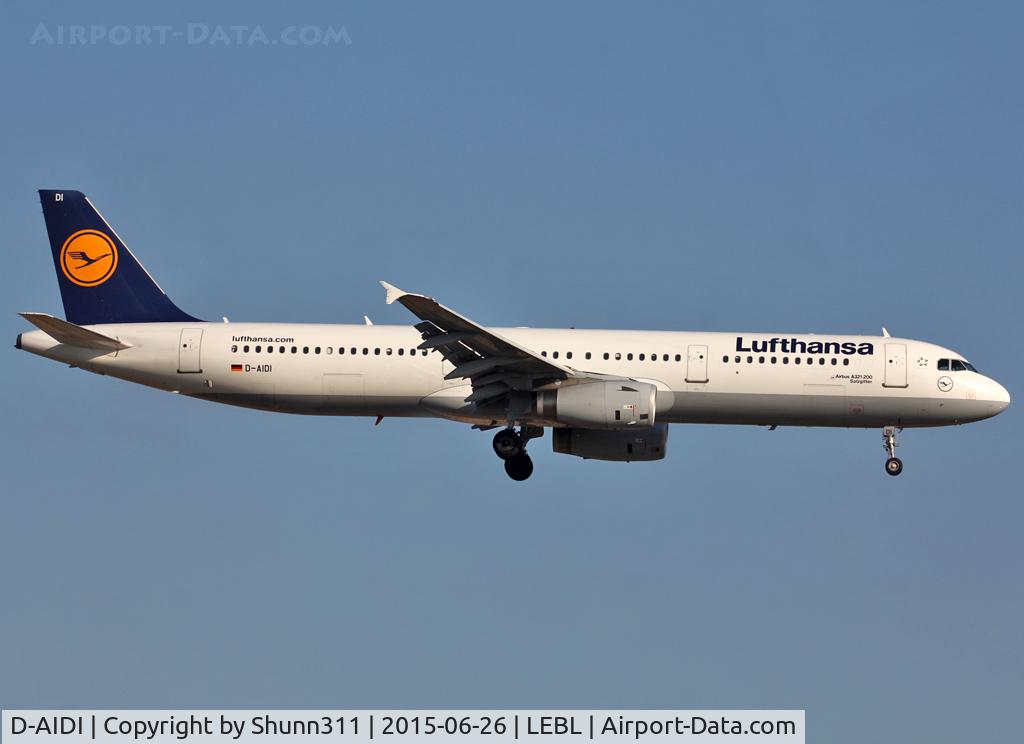 D-AIDI, 2011 Airbus A321-231 C/N 4753, Landing rwy 25R
