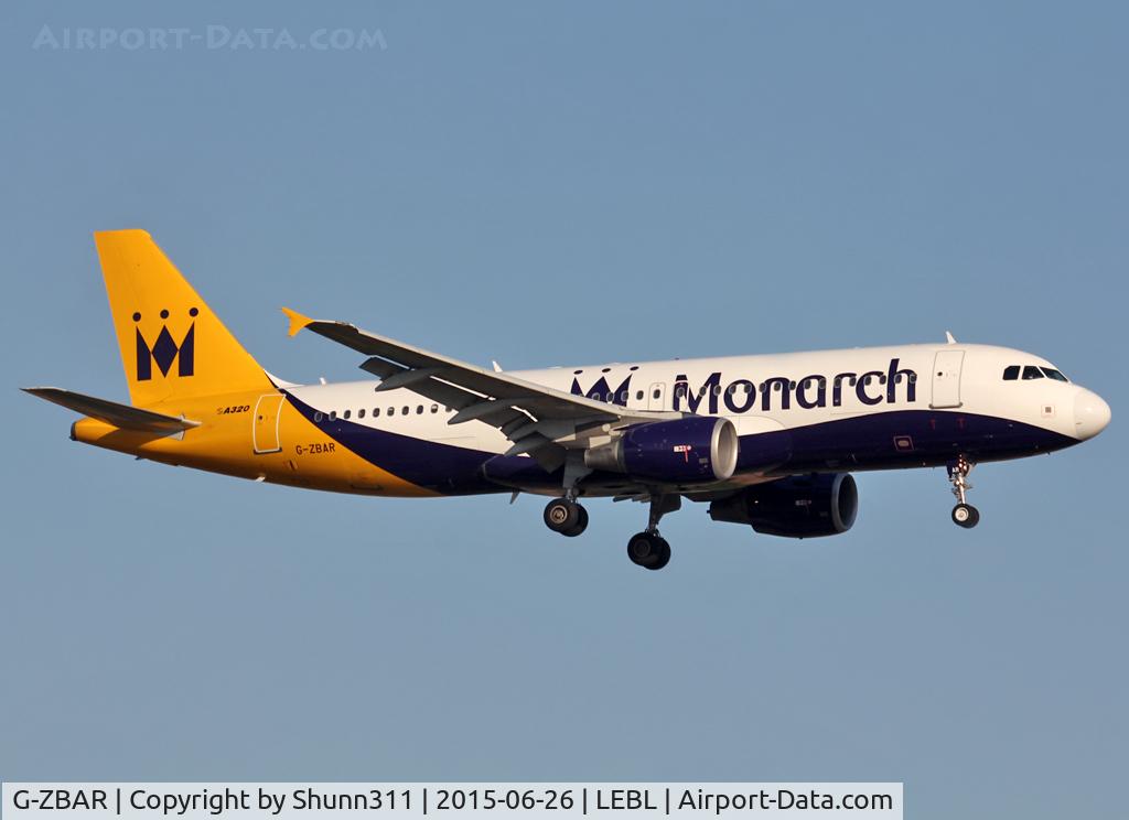 G-ZBAR, 2003 Airbus A320-214 C/N 2142, Landing rwy 25R
