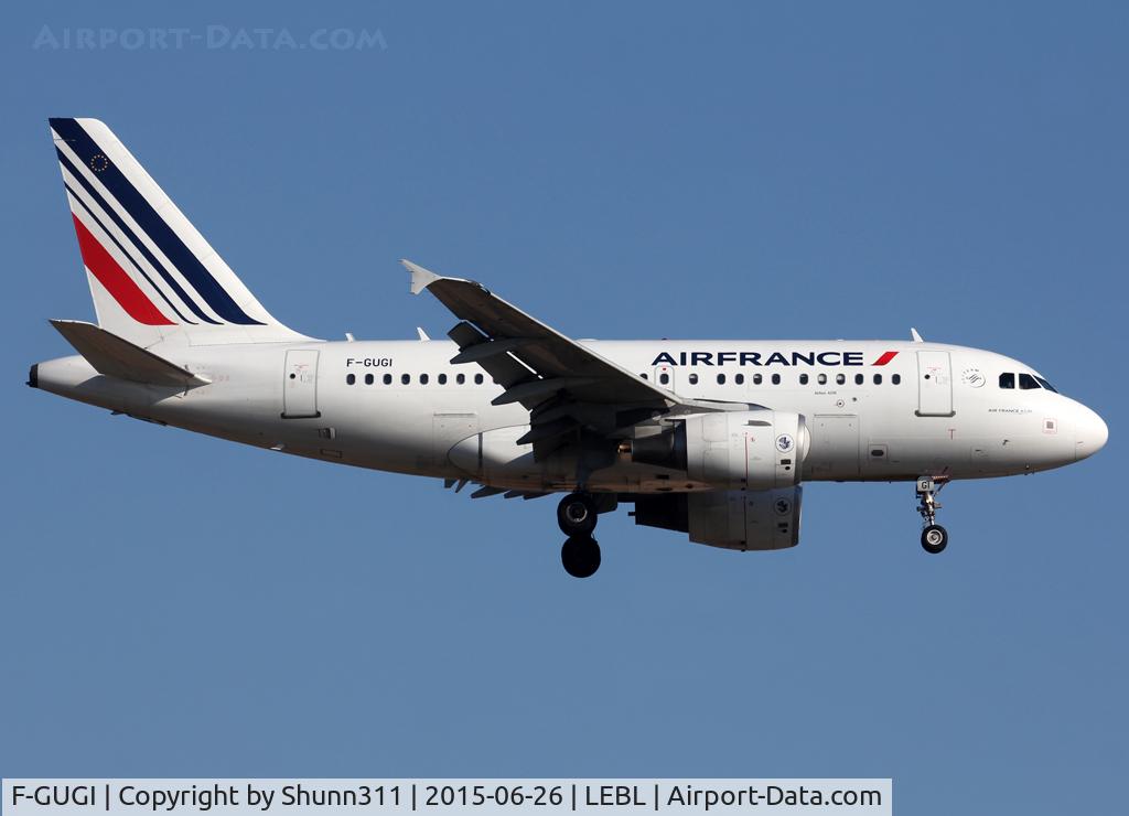 F-GUGI, 2004 Airbus A318-111 C/N 2350, Landing rwy 25R
