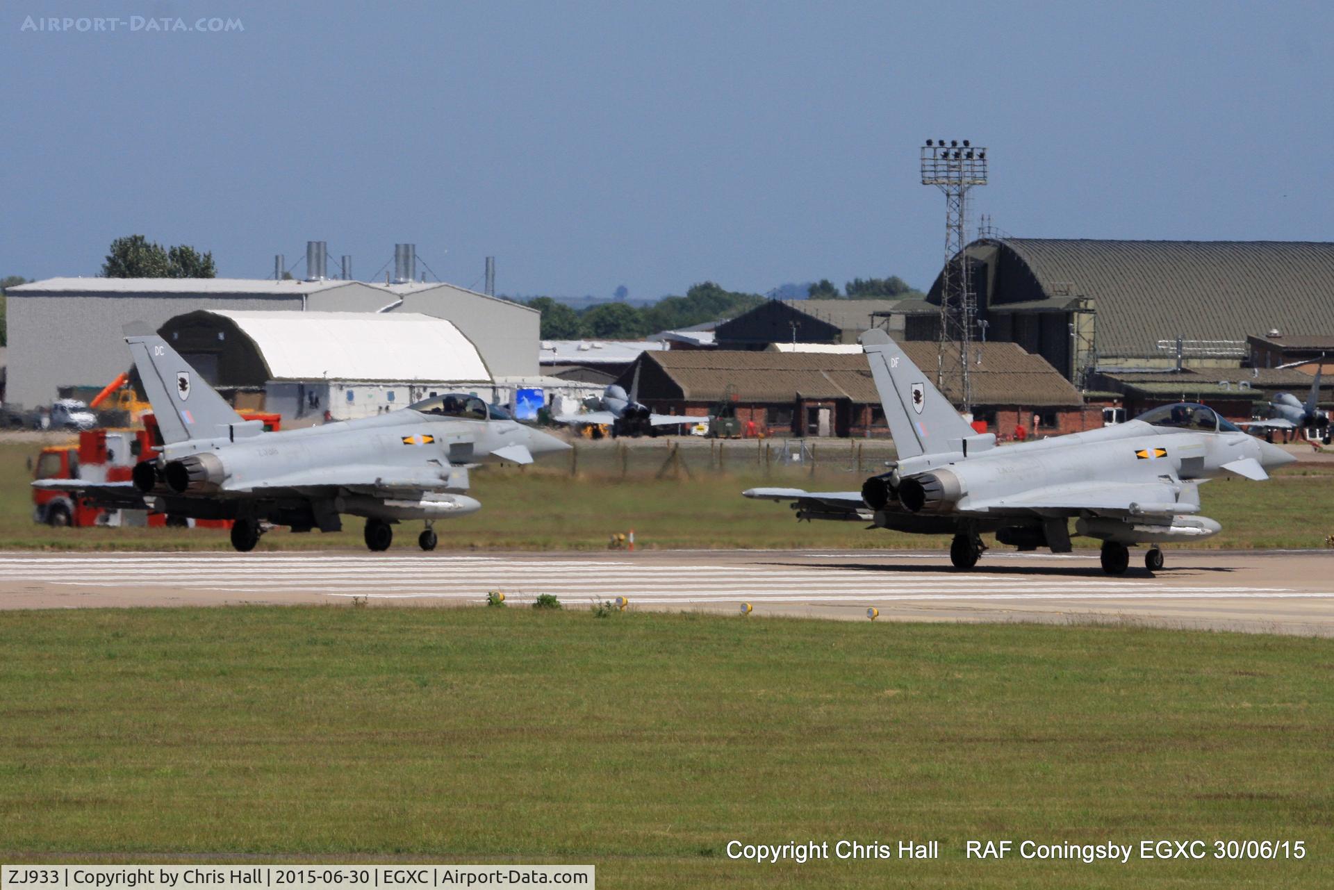 ZJ933, 2006 Eurofighter EF-2000 Typhoon FGR4 C/N 0108/BS024, alongside ZJ919