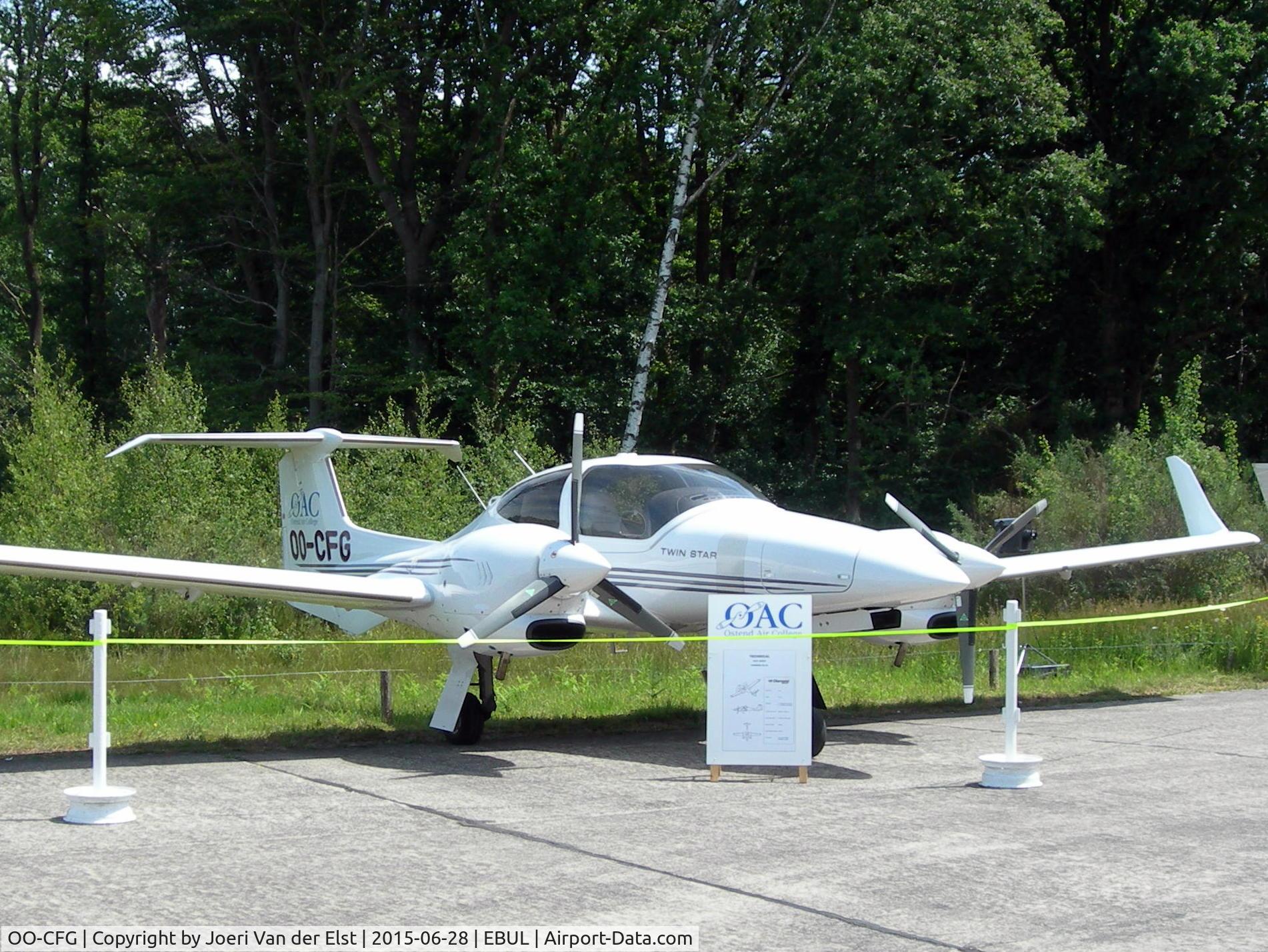 OO-CFG, 2007 Diamond DA-42 Twin Star C/N 42.331, Ursel Avia 2015