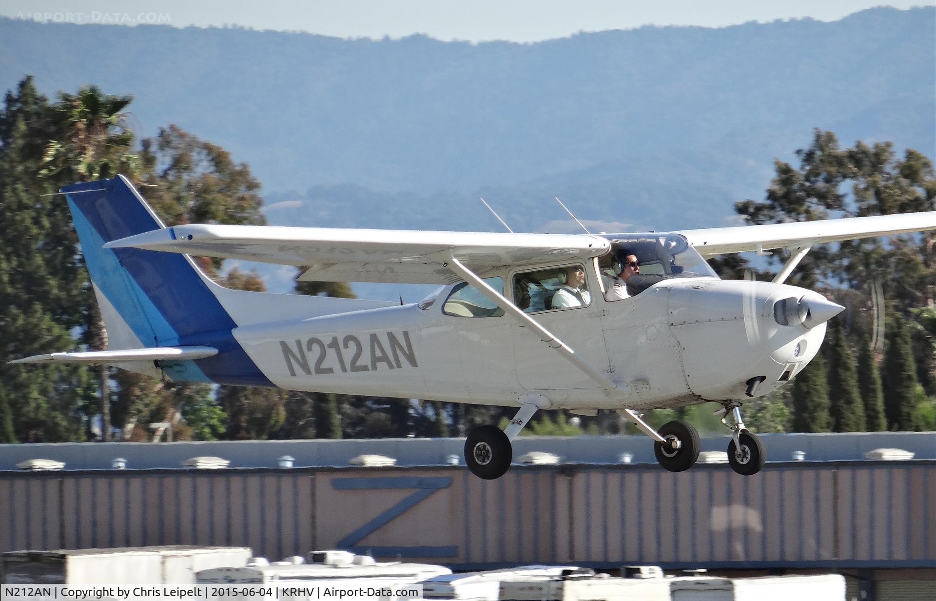 N212AN, 1981 Cessna 172P C/N 17274432, A local 1981 Cessna 172P departing runway 31R at Reid Hillview Airport, CA.