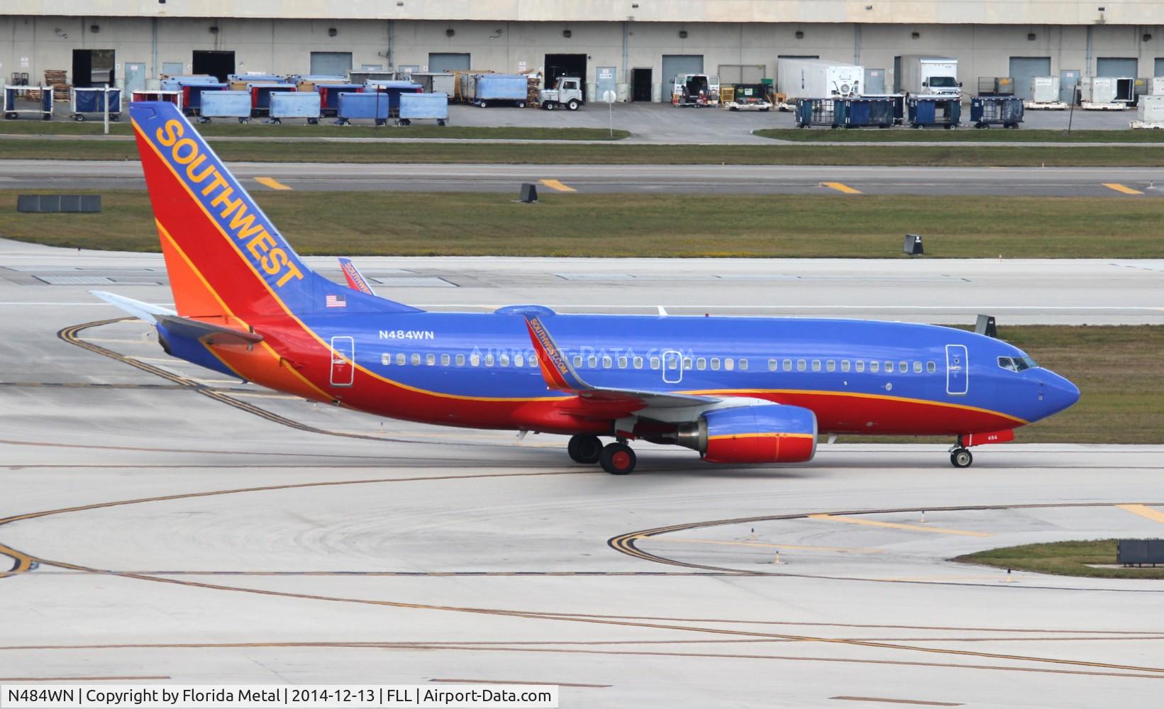 N484WN, 2004 Boeing 737-7H4 C/N 33841, Southwest