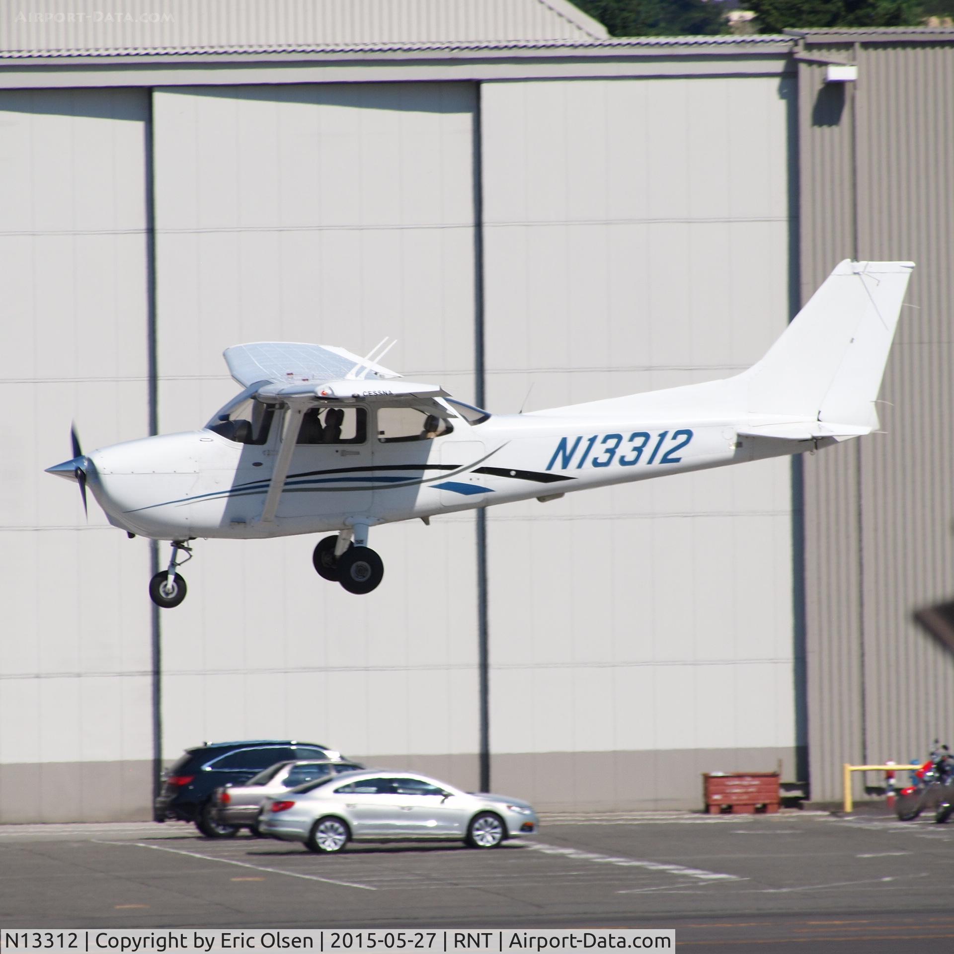 N13312, 2006 Cessna 172S C/N 172S10401, 2006 Cessna 172S coming into RNT.