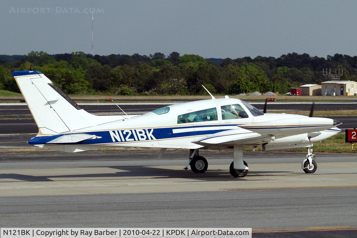 N121BK, 1977 Cessna 310R C/N 310R0893, Cessna 310R [310R-0893] Atlanta-Dekalb Peachtree~N 22/04/2010