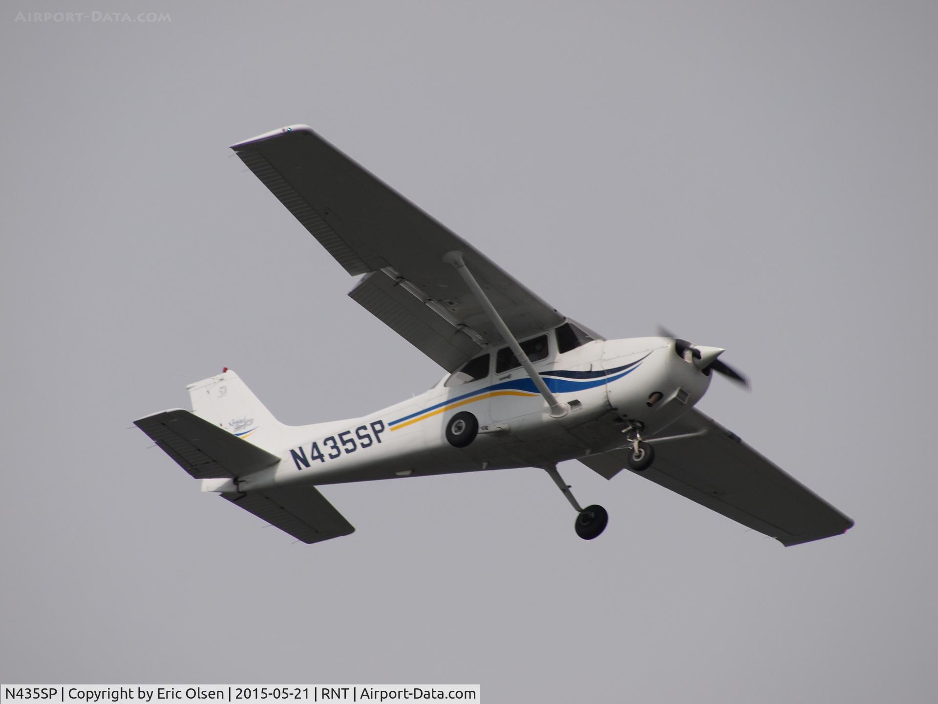N435SP, 1999 Cessna 172S C/N 172S8304, 1999 Cessna at RNT.