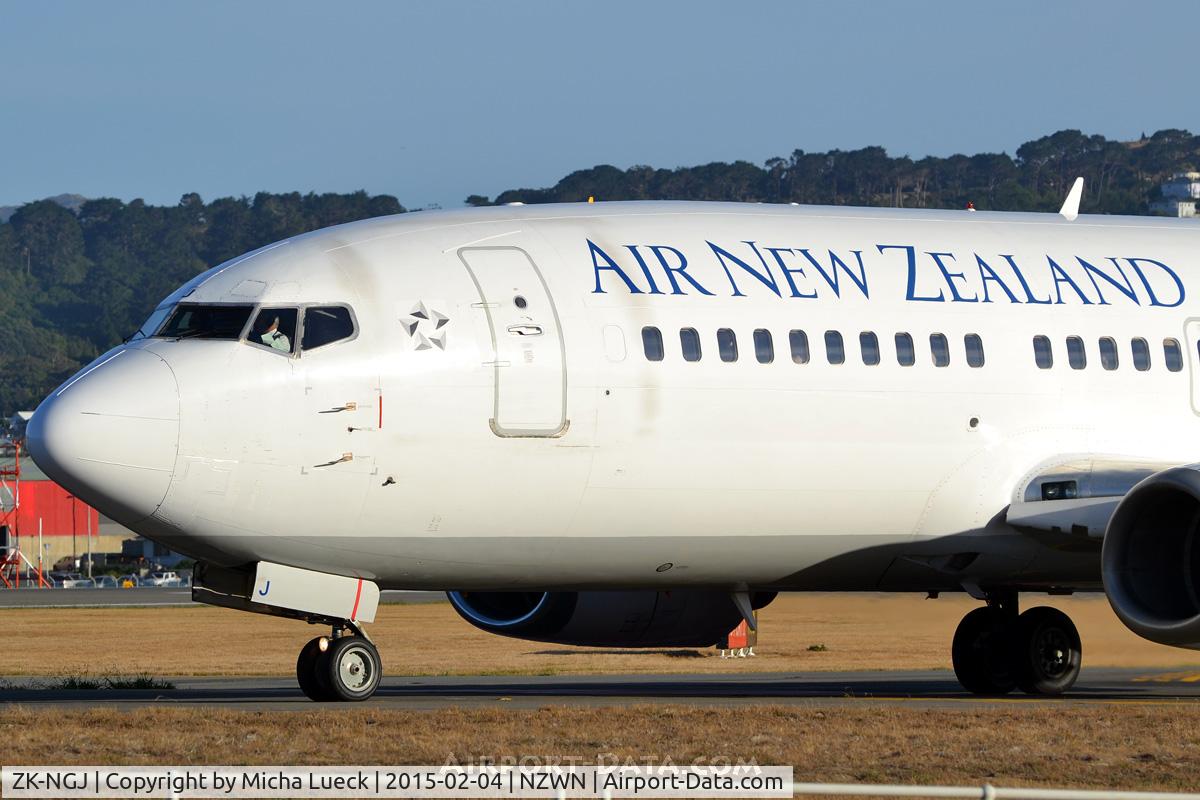 ZK-NGJ, 1999 Boeing 737-319 C/N 25609, At Wellington