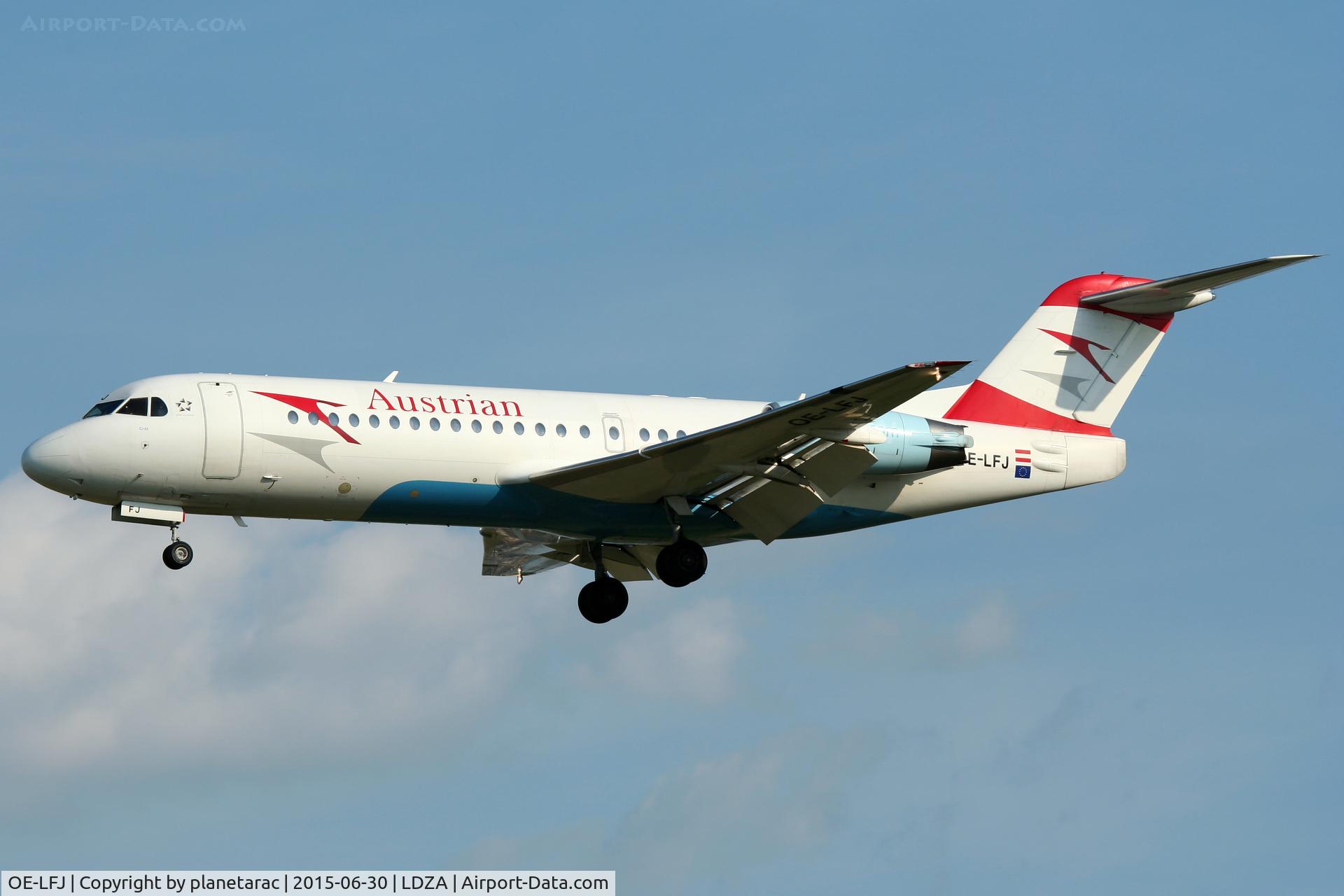 OE-LFJ, 1995 Fokker 70 (F-28-0070) C/N 11532, Short final at LDZA