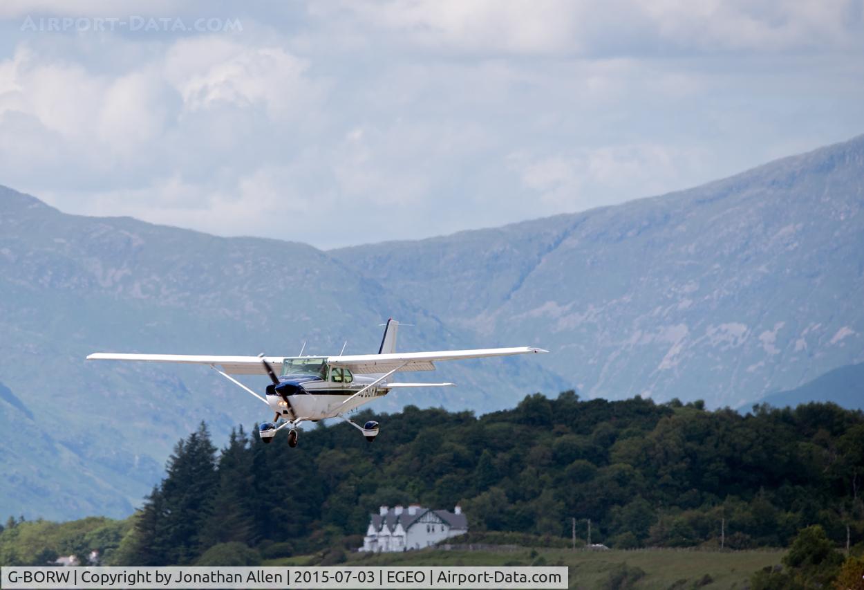 G-BORW, 1981 Cessna 172P C/N 172-74301, On approach to Runway 19, Oban Airport.