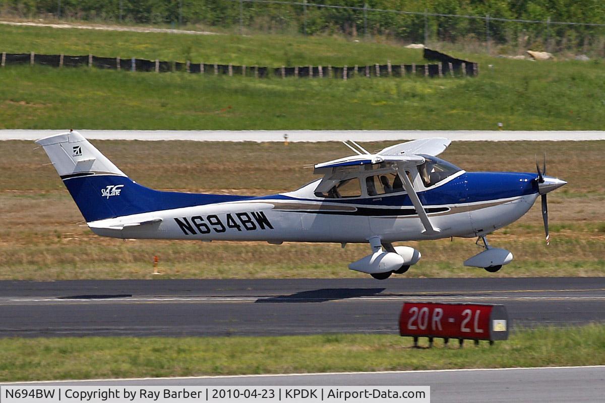 N694BW, 2004 Cessna T182T Turbo Skylane C/N T18208262, Cessna T.182T Skylane [T182-08262] Atlanta-Dekalb Peachtree~N 23/04/2010