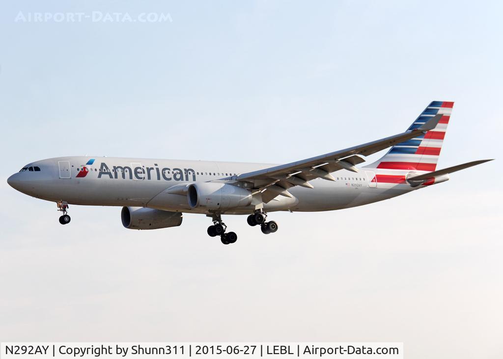 N292AY, 2014 Airbus A330-243 C/N 1512, Landing rwy 25R in new American c/s