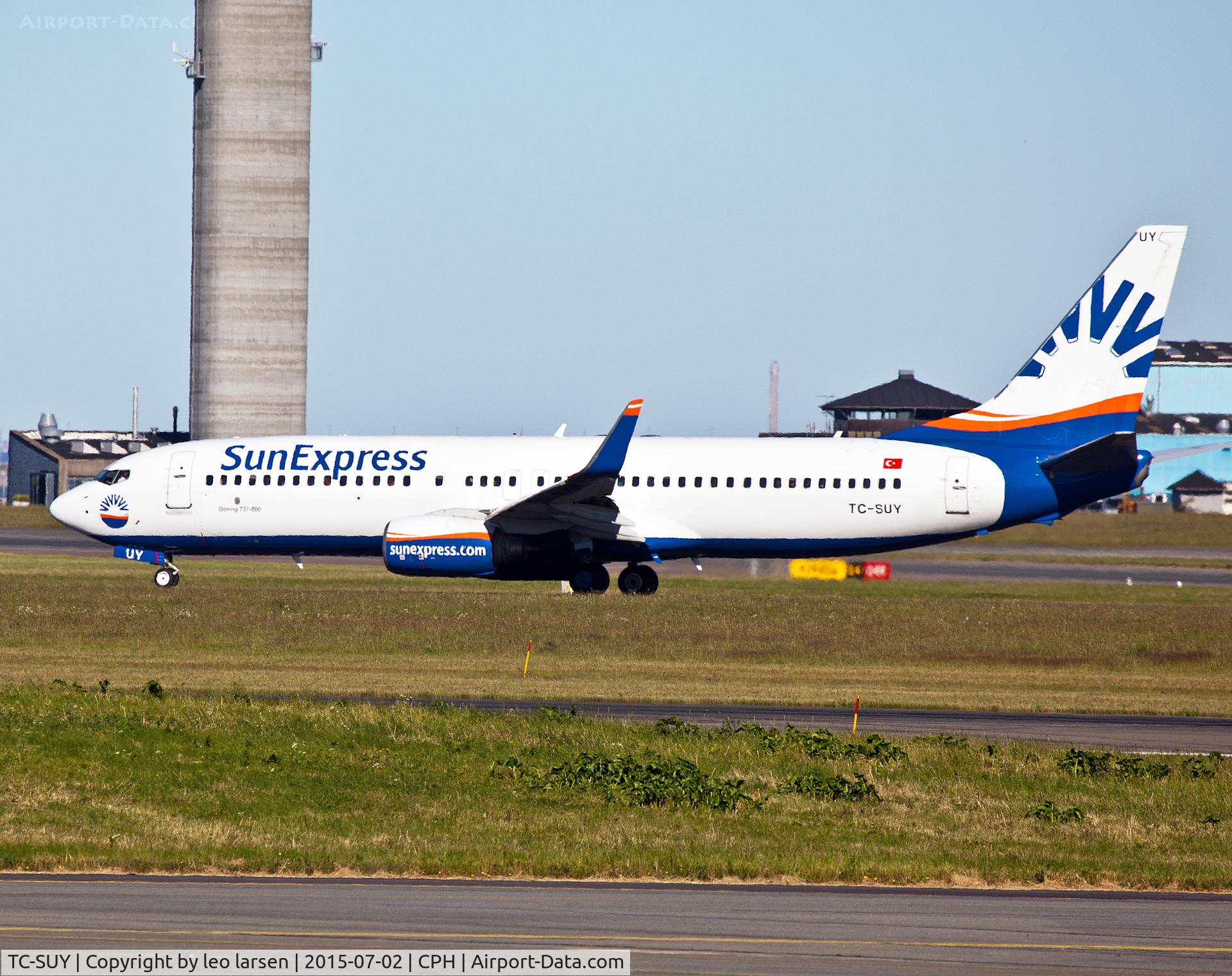 TC-SUY, 2001 Boeing 737-86N C/N 30806, Copenhagen 2.7.15