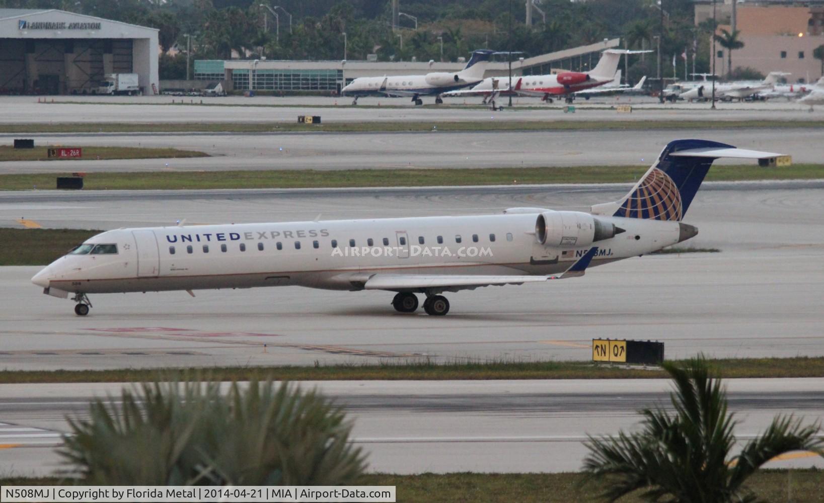 N508MJ, 2003 Bombardier CRJ-700 (CL-600-2C10) Regional Jet C/N 10087, United Express