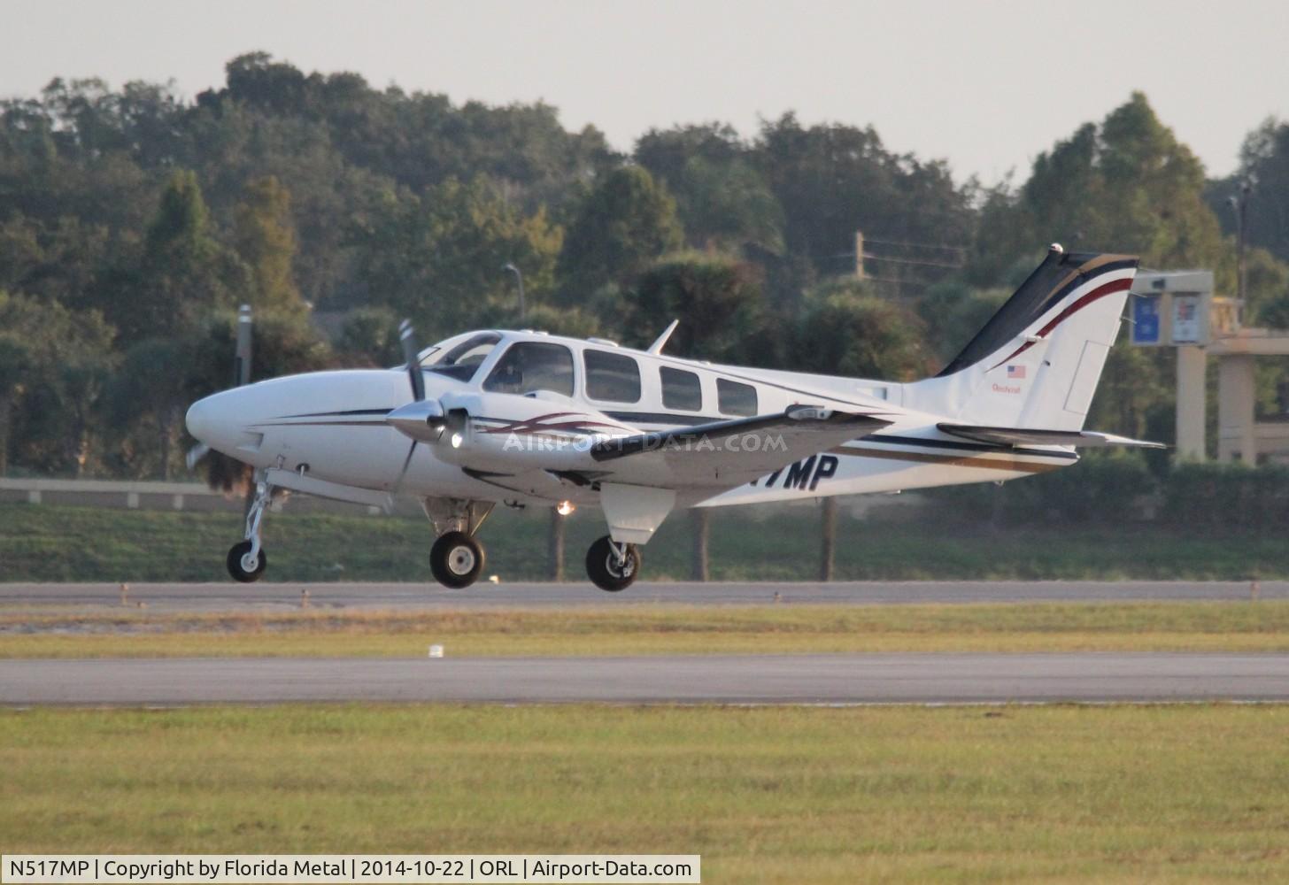 N517MP, 2001 Raytheon Aircraft Company 58 C/N TH-2012, Beech 58 Baron