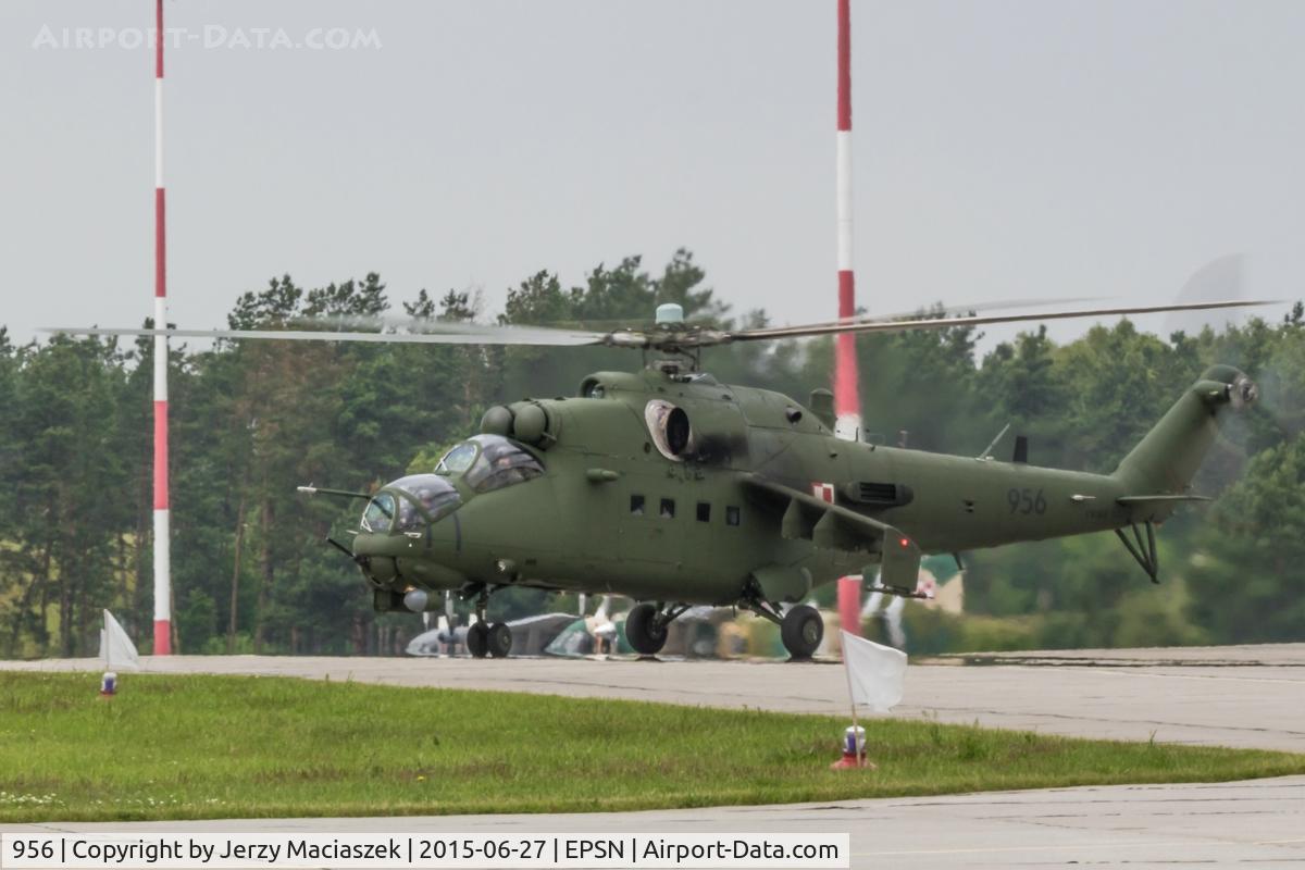 956, Mil Mi-24D Hind D C/N 340956, Mi-24D