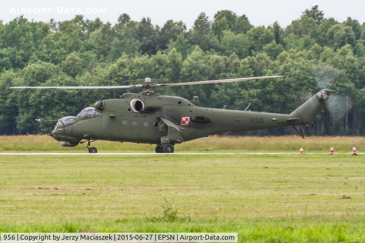 956, Mil Mi-24D Hind D C/N 340956, Mi-24D „Hind-D