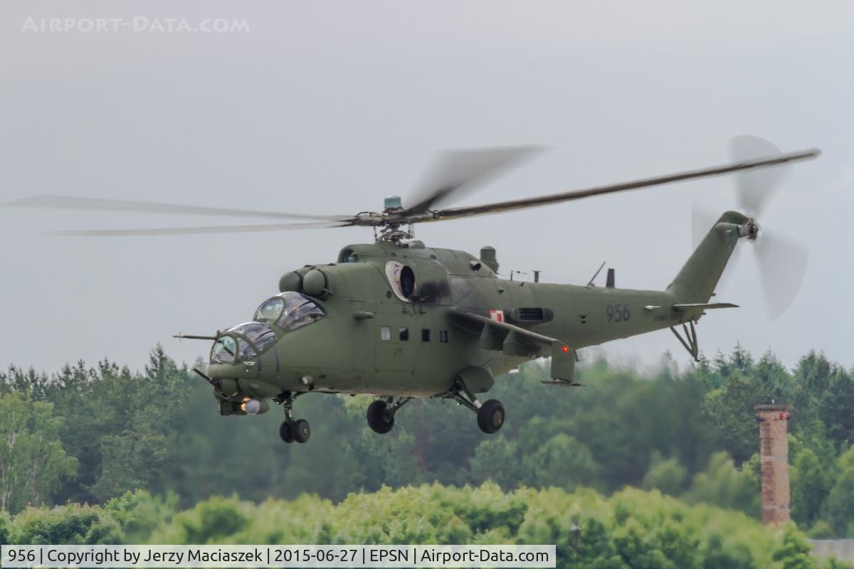 956, Mil Mi-24D Hind D C/N 340956, Mi-24D „Hind-D