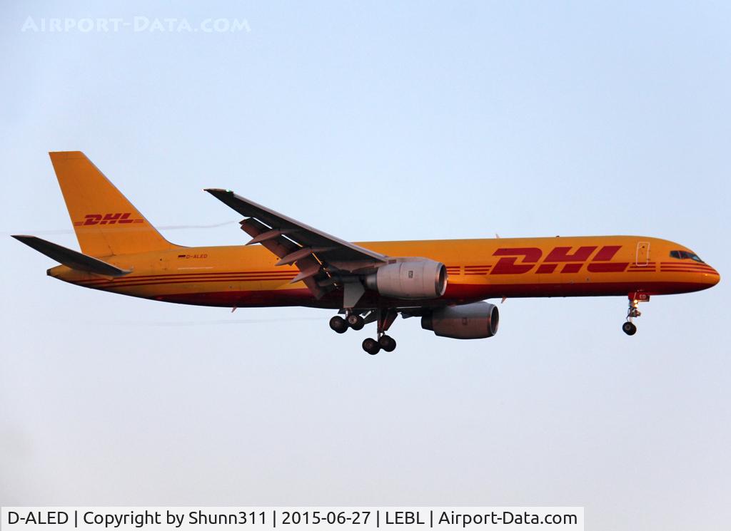 D-ALED, 1983 Boeing 757-236 C/N 22179, Landing rwy 02