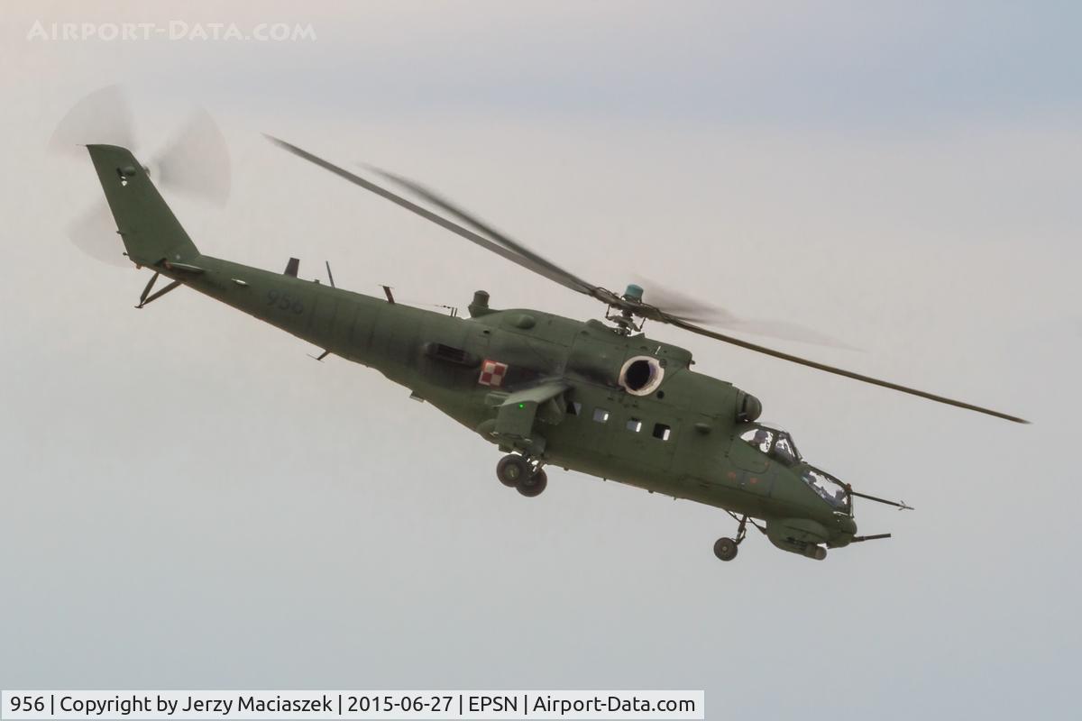 956, Mil Mi-24D Hind D C/N 340956, Mi-24D „Hind-D