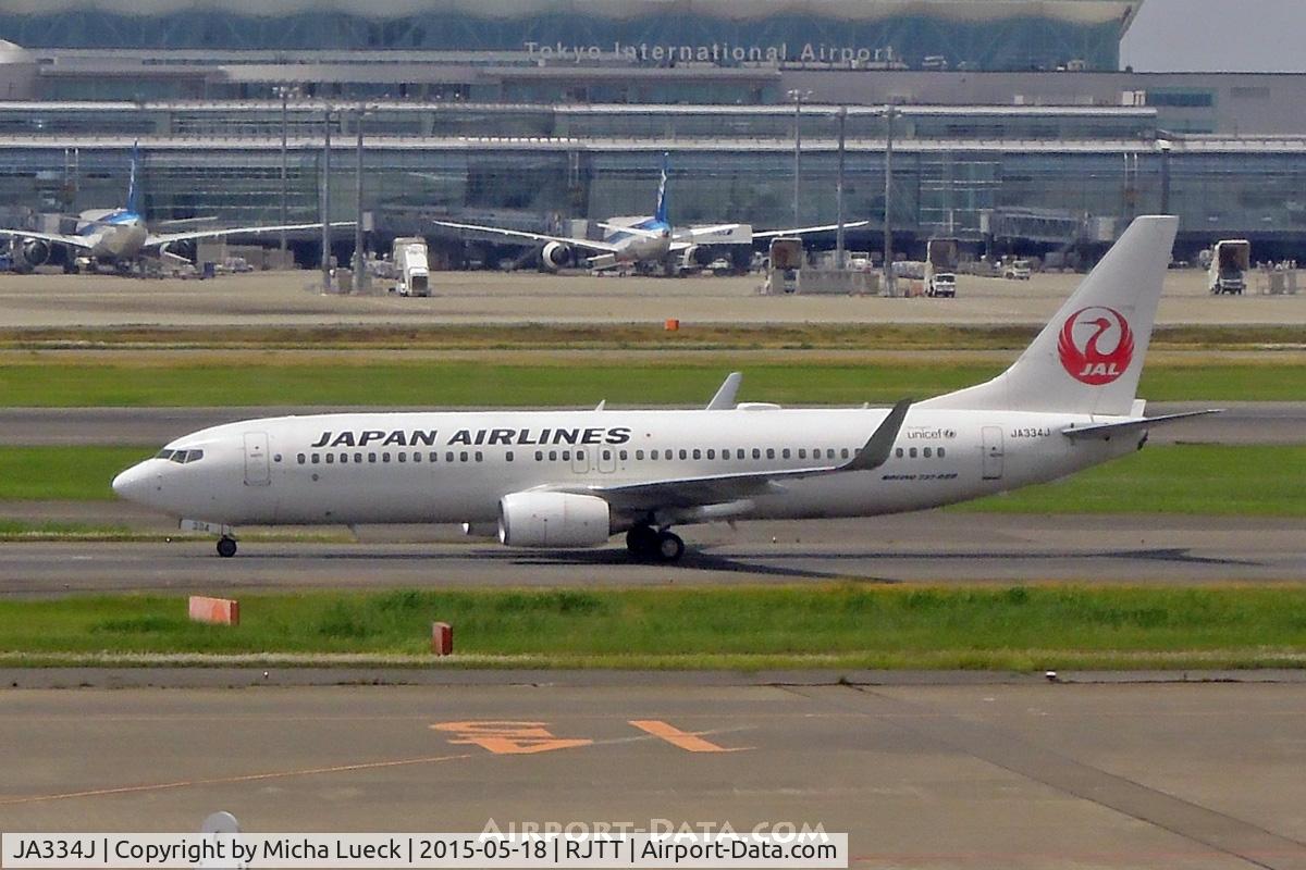 JA334J, 2010 Boeing 737-846 C/N 40349, At Haneda