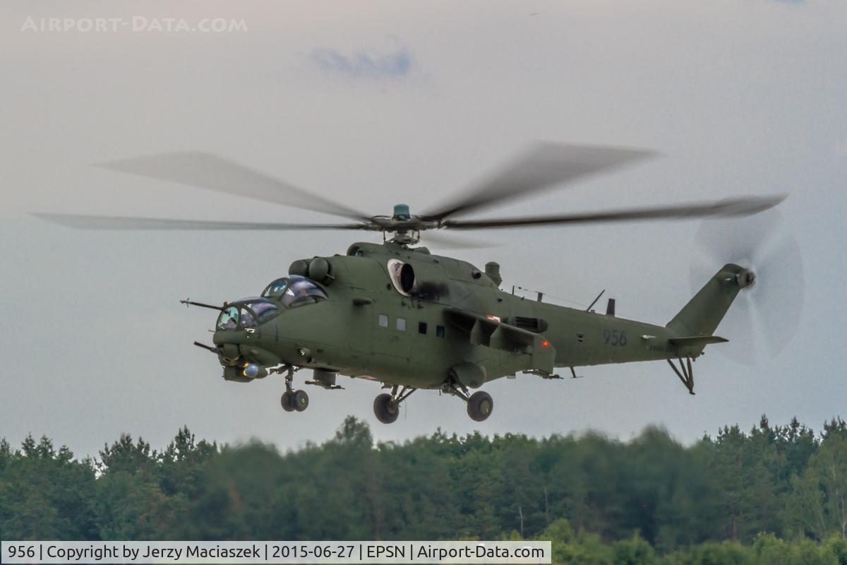 956, Mil Mi-24D Hind D C/N 340956, Mi-24D „Hind-D