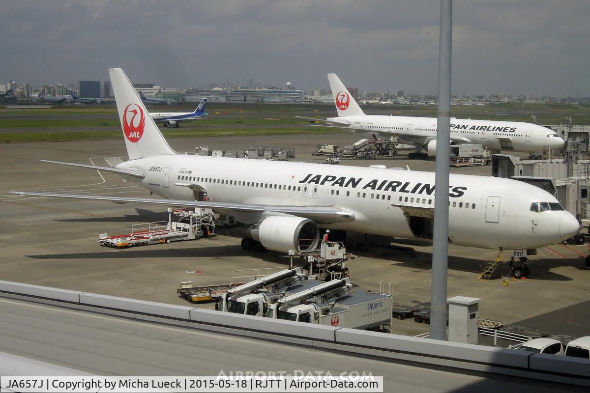 JA657J, 2011 Boeing 767-346/ER C/N 40369, At Haneda