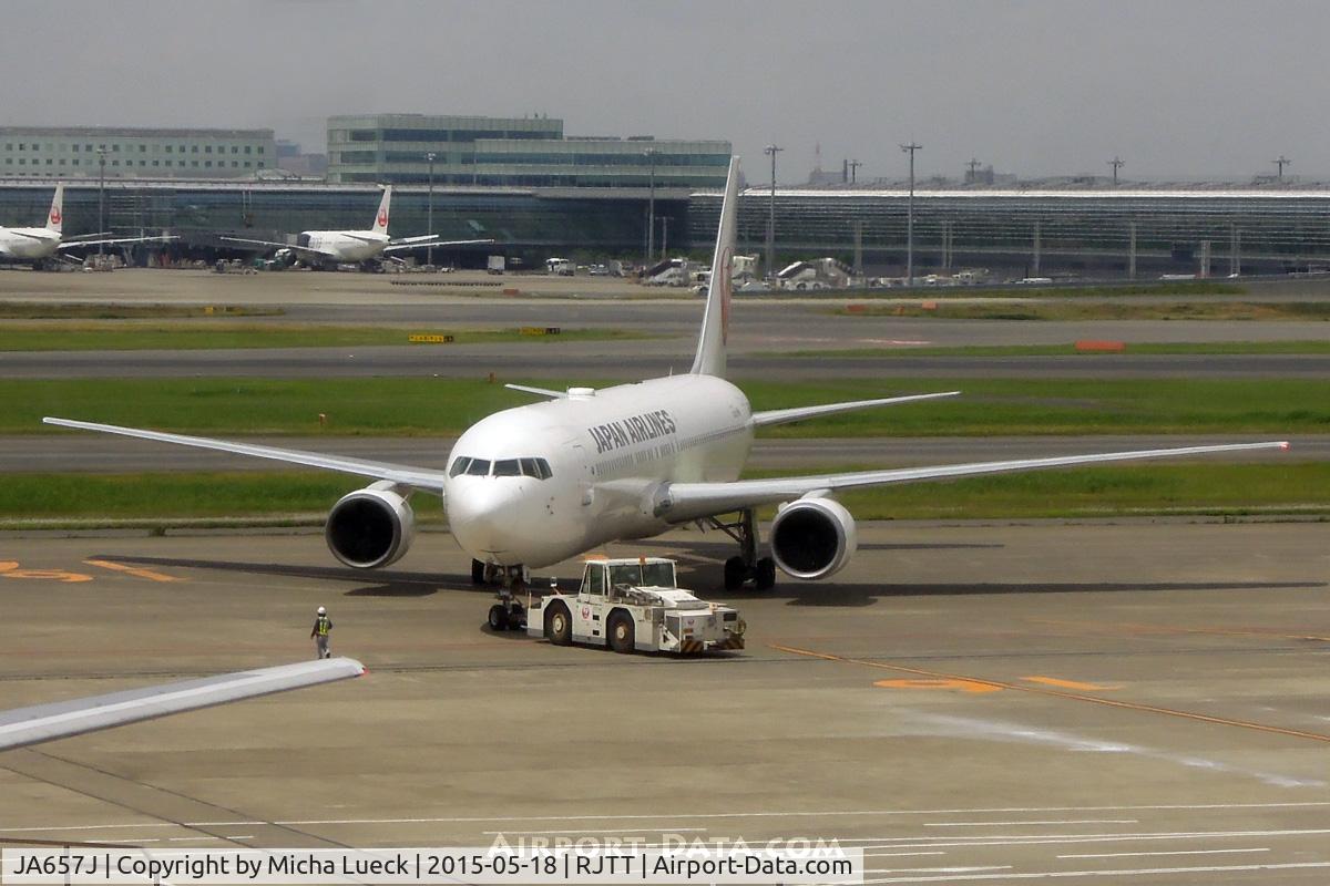 JA657J, 2011 Boeing 767-346/ER C/N 40369, At Haneda