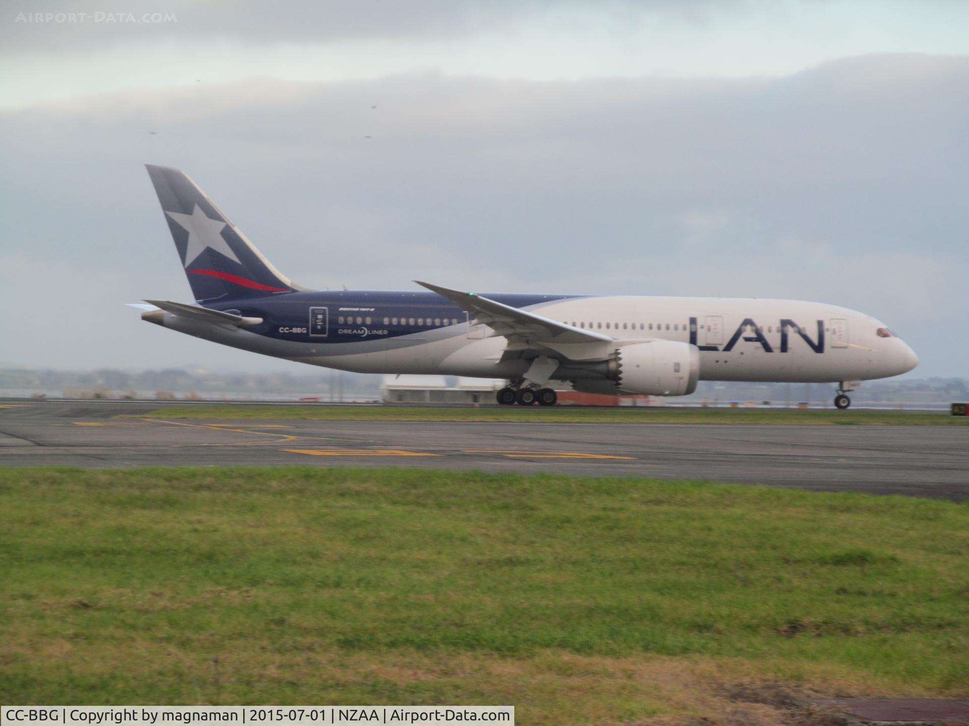 CC-BBG, 2014 Boeing 787-8 Dreamliner Dreamliner C/N 38477, taking off from AKL