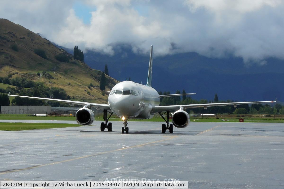 ZK-OJM, 2005 Airbus A320-232 C/N 2533, At Queenstown
