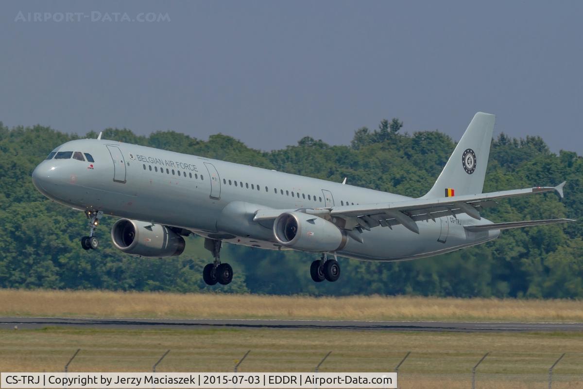CS-TRJ, 1999 Airbus A321-231 C/N 1004, Airbus A321-23